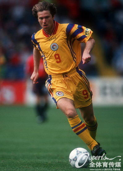 开云入口-意甲窗口期走向成谜；斯图加特强势反弹；更衣室稳定；训练强度明显提升(台球顺塞和逆塞的口诀)